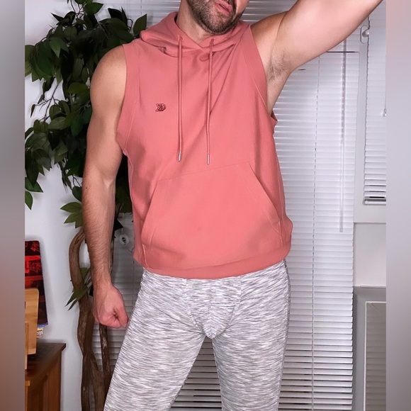 Calvin Klein | Sleeveless Workout Hoodie in Coral (X-Small) - Picture 14 of 15